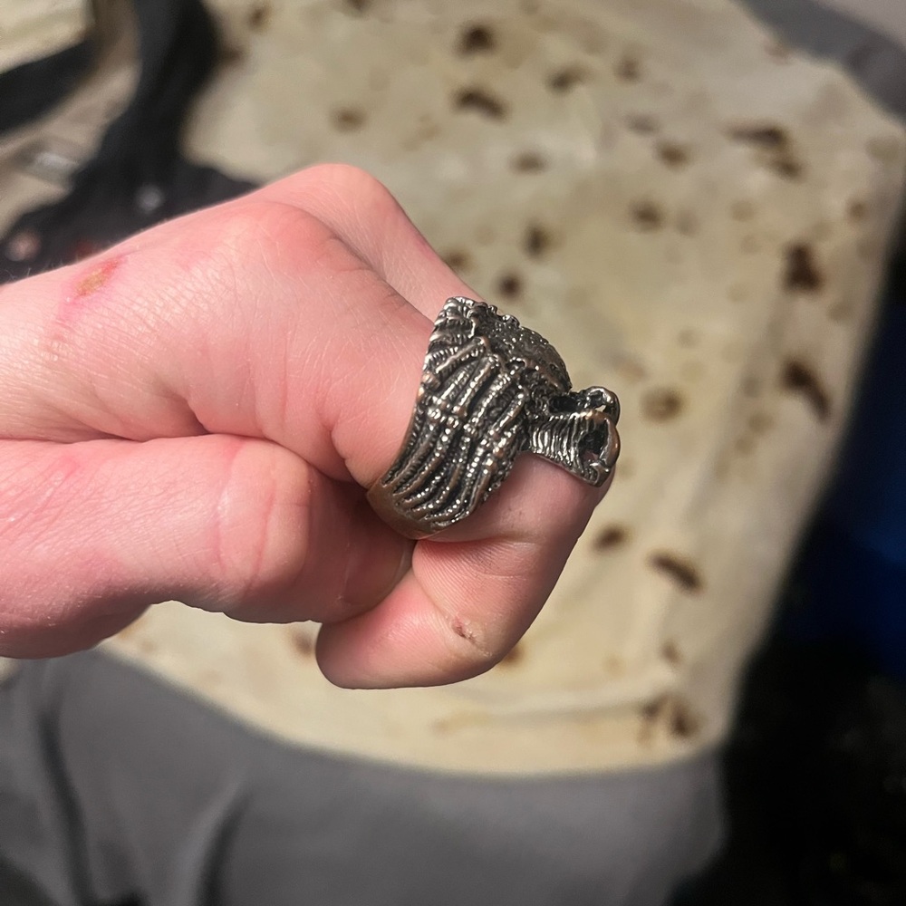 The Predator Ring - Picture 5 of 8